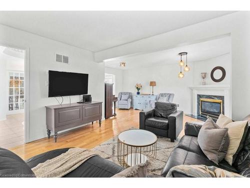 479 Fothergill Boulevard, Burlington, ON - Indoor Photo Showing Living Room With Fireplace