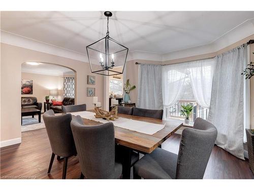 17 Dundas Street, Dundas, ON - Indoor Photo Showing Dining Room