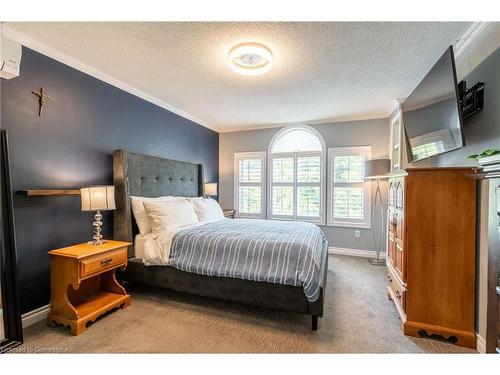 772 Francis Road, Burlington, ON - Indoor Photo Showing Bedroom