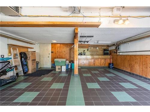 772 Francis Road, Burlington, ON - Indoor Photo Showing Garage