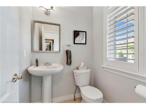 39 Morning Mist Drive, Hamilton, ON - Indoor Photo Showing Bathroom