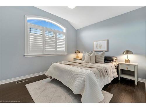 39 Morning Mist Drive, Hamilton, ON - Indoor Photo Showing Bedroom