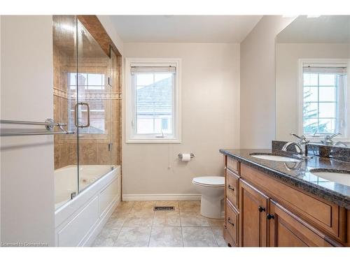 2049 Country Club Drive, Burlington, ON - Indoor Photo Showing Bathroom