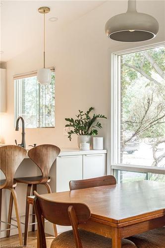 135 West 34Th Street, Hamilton, ON - Indoor Photo Showing Dining Room