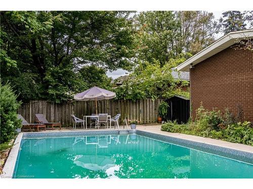 135 West 34Th Street, Hamilton, ON - Outdoor With In Ground Pool With Backyard