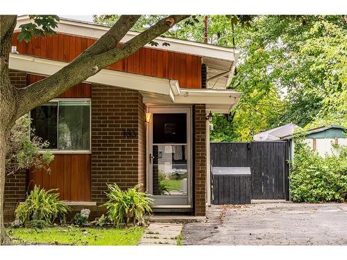 135 West 34Th Street, Hamilton, ON - Outdoor