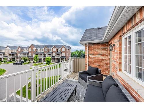 46 Hugill Way, Waterdown, ON - Outdoor With Deck Patio Veranda With Exterior