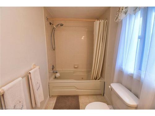 244 Michener Crescent, Kitchener, ON - Indoor Photo Showing Bathroom