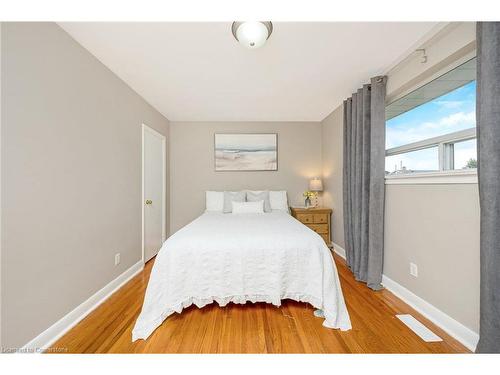 162 Prince Charles Drive, Georgetown, ON - Indoor Photo Showing Bedroom