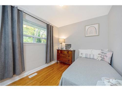 162 Prince Charles Drive, Georgetown, ON - Indoor Photo Showing Bedroom