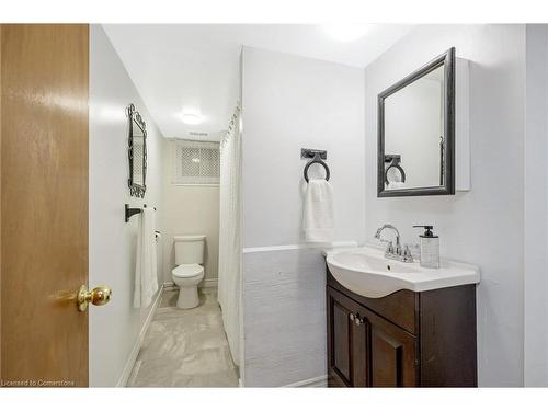 162 Prince Charles Drive, Georgetown, ON - Indoor Photo Showing Bathroom