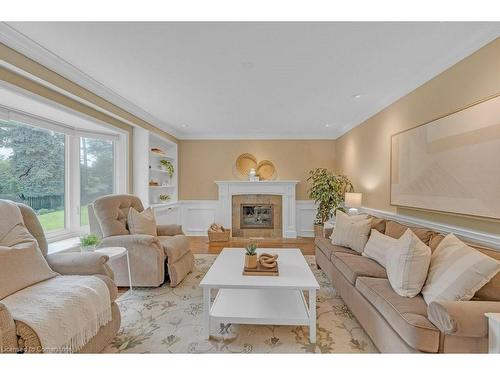 2262 Bonnylyn Court, Oakville, ON - Indoor Photo Showing Living Room With Fireplace