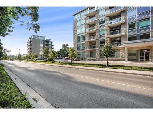 202-467 Charlton Avenue E, Hamilton, ON - Outdoor With Balcony With Facade