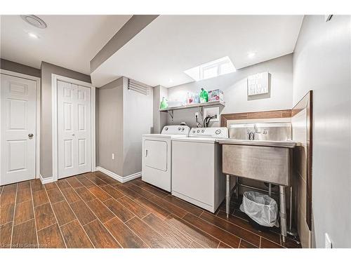 126 Voyager Pass, Hamilton, ON - Indoor Photo Showing Laundry Room