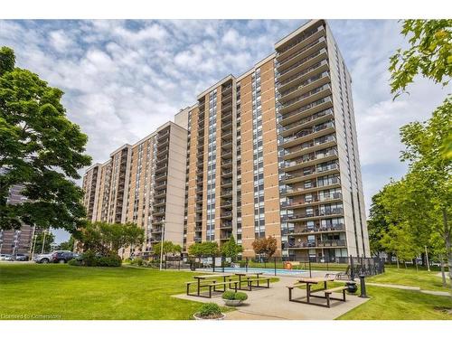 1411-500 Green Road, Stoney Creek, ON - Outdoor With Balcony With Facade