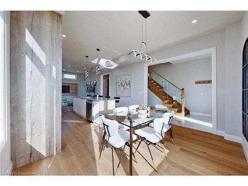 39 Wellspring Way, Pelham, ON - Indoor Photo Showing Dining Room