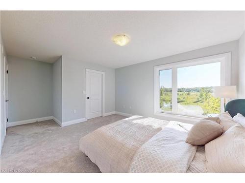 39 Wellspring Way, Pelham, ON - Indoor Photo Showing Bedroom