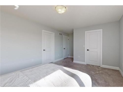 39 Wellspring Way, Pelham, ON - Indoor Photo Showing Bedroom