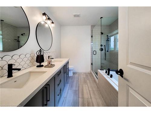 629 Winston Road, Grimsby, ON - Indoor Photo Showing Bathroom