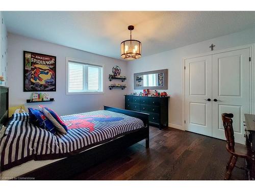 629 Winston Road, Grimsby, ON - Indoor Photo Showing Bedroom