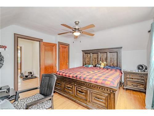 1650 King Street E, Hamilton, ON - Indoor Photo Showing Bedroom