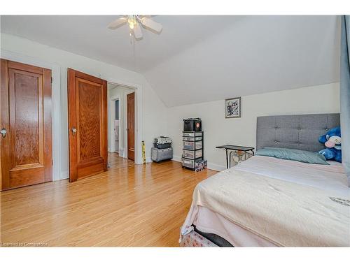 1650 King Street E, Hamilton, ON - Indoor Photo Showing Bedroom