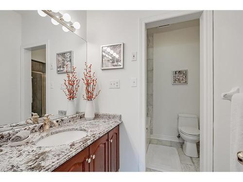 13-1061 North Shore Boulevard E, Burlington, ON - Indoor Photo Showing Bathroom