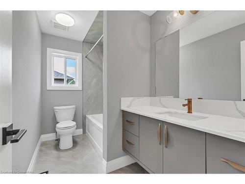 390 Southcote Road, Ancaster, ON - Indoor Photo Showing Bathroom