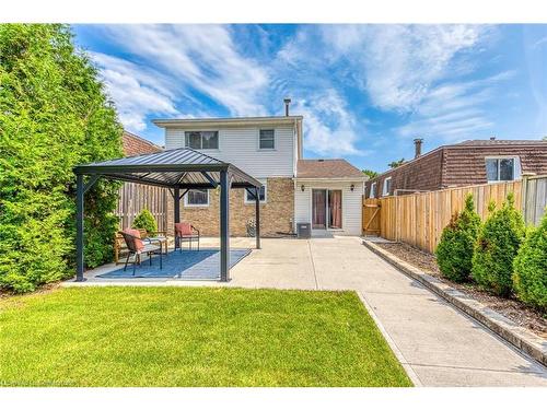 5010 Brady Avenue, Burlington, ON - Outdoor