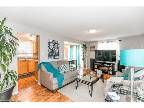 155 Nathan Crescent, Barrie, ON - Indoor Photo Showing Living Room