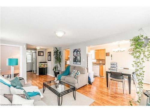 155 Nathan Crescent, Barrie, ON - Indoor Photo Showing Living Room