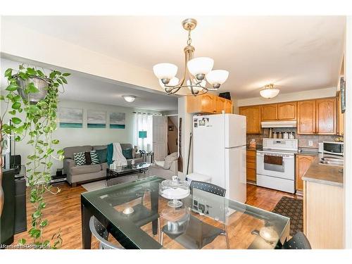 155 Nathan Crescent, Barrie, ON - Indoor Photo Showing Kitchen