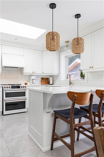 124 Flatt Avenue, Hamilton, ON - Indoor Photo Showing Kitchen