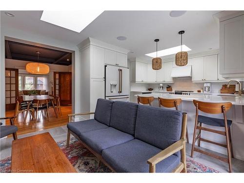 124 Flatt Avenue, Hamilton, ON - Indoor Photo Showing Living Room