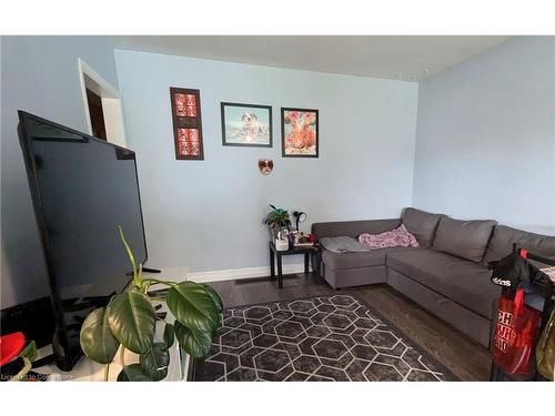 253 West 33Rd Street, Hamilton, ON - Indoor Photo Showing Other Room