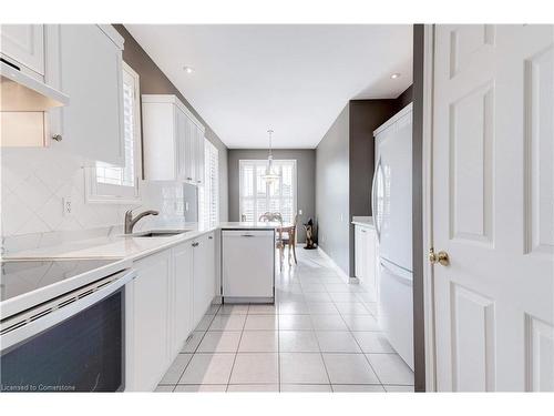 41-2243 Turnberry Road, Burlington, ON - Indoor Photo Showing Kitchen