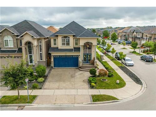 97 Chartwell Circle, Hamilton, ON - Outdoor With Facade