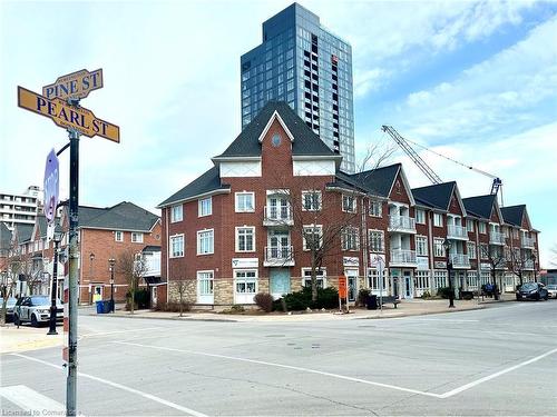 395 Pearl Street, Burlington, ON 