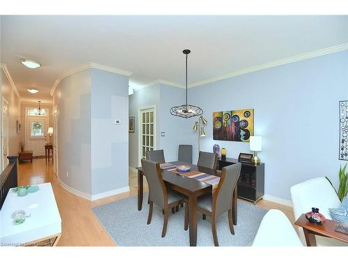 8 Carmichael Trail, Ancaster, ON - Indoor Photo Showing Dining Room