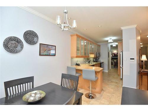 8 Carmichael Trail, Ancaster, ON - Indoor Photo Showing Dining Room