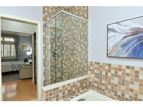 8 Carmichael Trail, Ancaster, ON - Indoor Photo Showing Bathroom