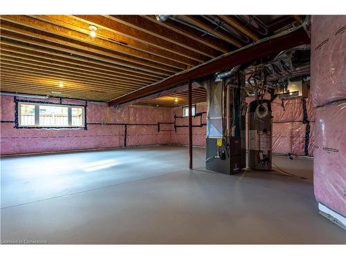 33 Hampshire Place, Stoney Creek, ON - Indoor Photo Showing Basement