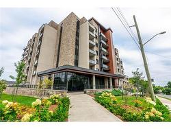 109-30 Hamilton Street S Waterdown, ON L8B 1V8