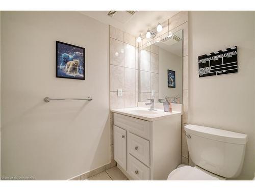 119-1300 Marlborough Court, Oakville, ON - Indoor Photo Showing Bathroom