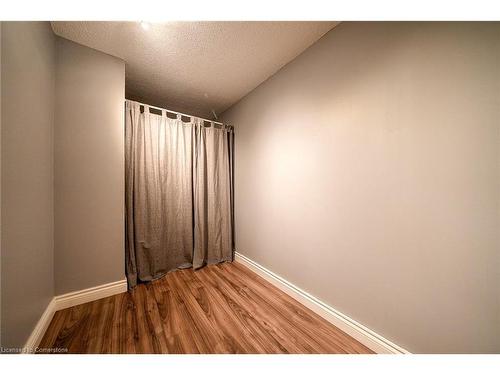 119-1300 Marlborough Court, Oakville, ON - Indoor Photo Showing Other Room