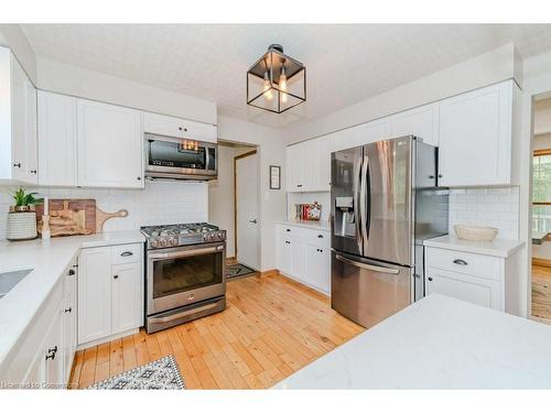 5776 Wellington Rd 26, Rockwood, ON - Indoor Photo Showing Kitchen