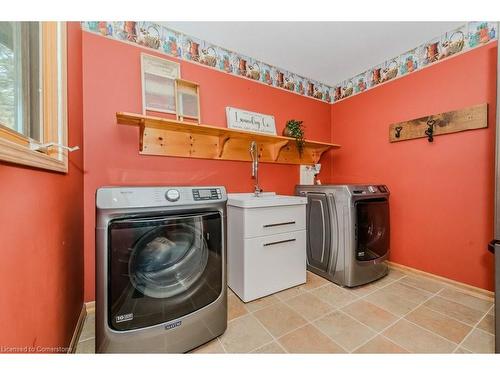 5776 Wellington Rd 26, Rockwood, ON - Indoor Photo Showing Laundry Room