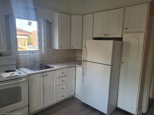 Main-435 Aberdeen Avenue, Hamilton, ON - Indoor Photo Showing Kitchen