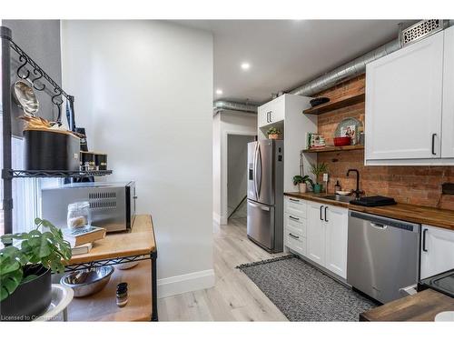 170 Ray Street N, Hamilton, ON - Indoor Photo Showing Kitchen