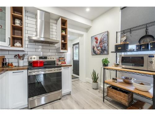 170 Ray Street N, Hamilton, ON - Indoor Photo Showing Kitchen